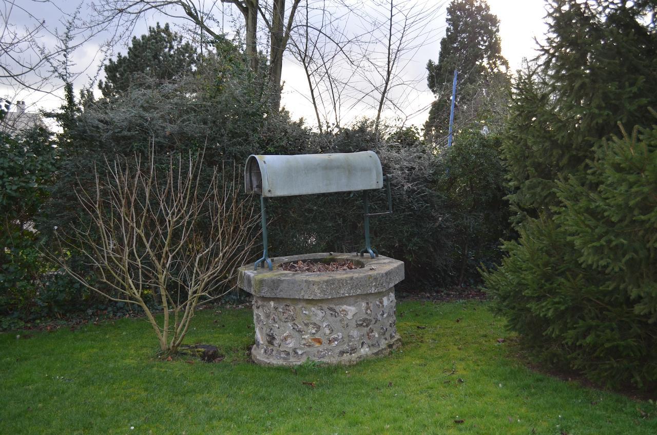 Hotel Au Chateau Blanc Saint-Aubin-les-Elbeuf Bagian luar foto
