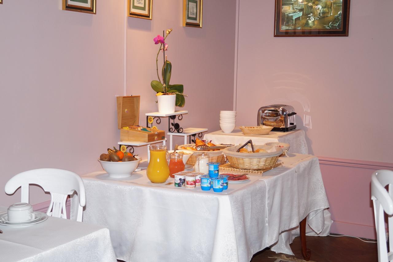 Hotel Au Chateau Blanc Saint-Aubin-les-Elbeuf Bagian luar foto